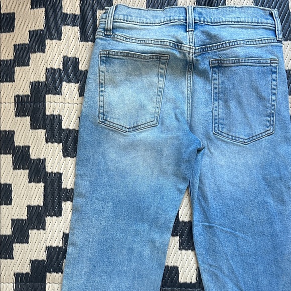 Men's 30x33 Light Blue Wash Jeans - Picture 4 of 5